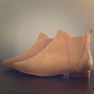 Short-heeled Tan Suede Booties
